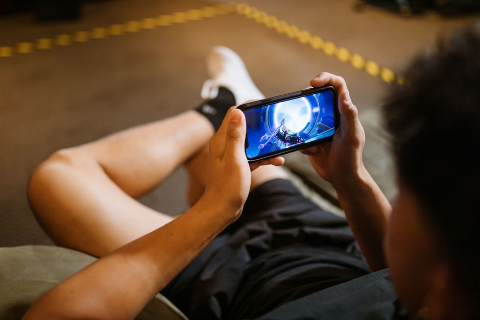 Smartphone gaming